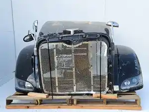 Used 2012 Peterbilt 386 Hood (Stock #P-30183)) Part Image