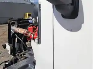 Used 2012 Peterbilt 587 Cowl (Stock #P-62552)) Part Image