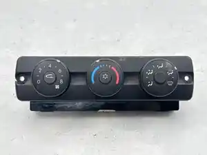 Used 2013 Freightliner Cascadia 113 Heater/AC Control Assy (Stock #P-98090)) Part Image