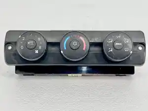 Used 2013 Freightliner Cascadia 125 Heater/AC Control Assy (Stock #P-68404)) Part Image