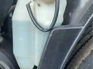 Used 2013 Isuzu NRR Radiator Overflow Bottle (Stock #P-93461)) Part Image