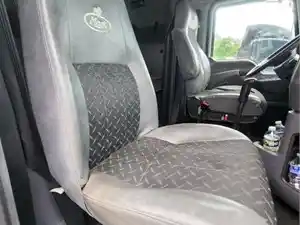 Used 2013 Mack CXU613 Seat (Stock #P-85065)) Part Image