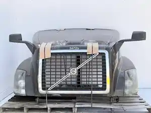 Used 2013 Volvo VNL Hood (Stock #P-91648)) Part Image