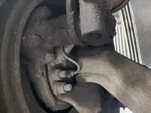 Used 2013 Volvo VNL Spindle/Knuckle (Stock #P-496816)) Part Image