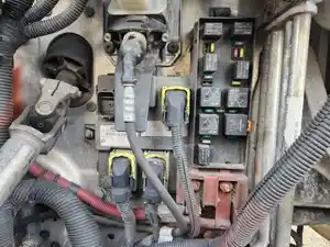 Used 2014 Freightliner Cascadia 125 Vehicle ECM (Stock #P-496685)) Part Image