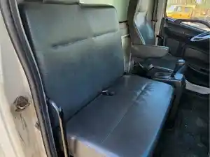 Used 2014 Hino 268 Seat (Stock #P-502549)) Part Image
