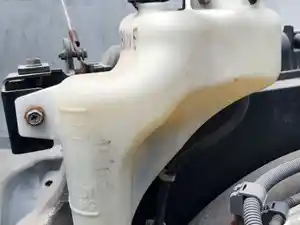 Used 2014 Hino 338 Radiator Overflow Bottle (Stock #P-502598)) Part Image