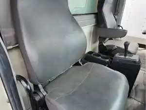 Used 2014 Hino 338 Seat (Stock #P-502618)) Part Image