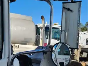 Used 2014 Peterbilt 337 Side View Mirror (Stock #P-505865)) Part Image