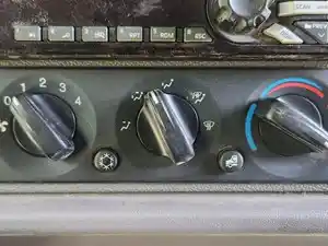 Used 2014 Peterbilt 389 Heater/AC Control Assy (Stock #P-504967)) Part Image