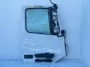 Used 2014 Volvo VNL Door (Stock #P-94886)) Part Image