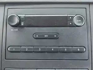Used 2015 Ford F-750 Radio (Stock #P-505018)) Part Image