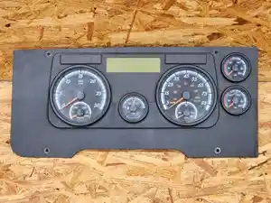 Used 2015 Freightliner Cascadia 113 Instrument Cluster (Stock #P-50771)) Part Image