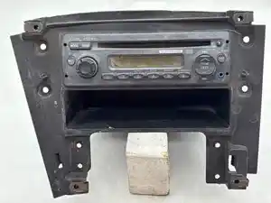 Used 2015 Freightliner Cascadia 113 Radio (Stock #P-12175)) Part Image