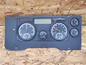 Used 2015 Freightliner Cascadia 125 Instrument Cluster (Stock #P-58816)) Part Image