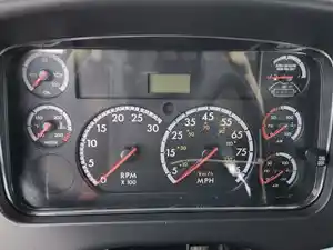 Used 2015 Freightliner M2 106 Instrument Cluster (Stock #P-498838)) Part Image