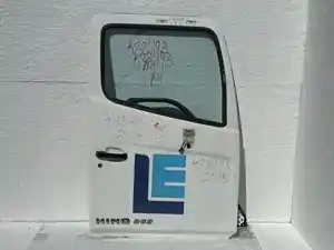 Used 2015 Hino 268 Door (Stock #P-79252)) Part Image