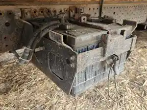 Used 2015 Isuzu NPR Battery Box (Stock #P-110606)) Part Image