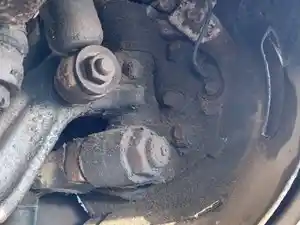 Used 2015 Isuzu NPR Spindle/Knuckle (Stock #P-110580)) Part Image