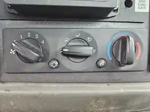 Used 2015 Peterbilt 337 Heater/AC Control Assy (Stock #P-103988)) Part Image