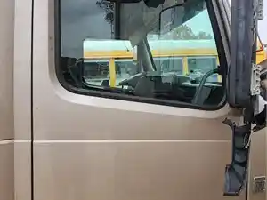 Used 2015 Volvo VNL Door (Stock #P-113638)) Part Image