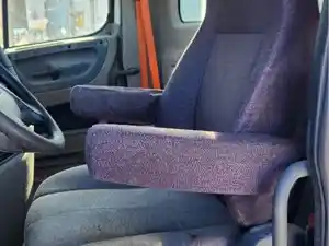 Used 2016 Freightliner Cascadia 113 Seat (Stock #P-495850)) Part Image