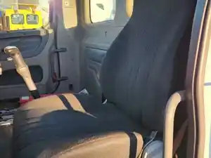 Used 2016 Freightliner Cascadia 113 Seat (Stock #P-494768)) Part Image
