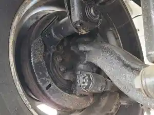 Used 2016 Hino 268 Spindle/Knuckle (Stock #P-91561)) Part Image
