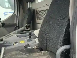 Used 2016 Kenworth K370 Seat (Stock #P-72472)) Part Image