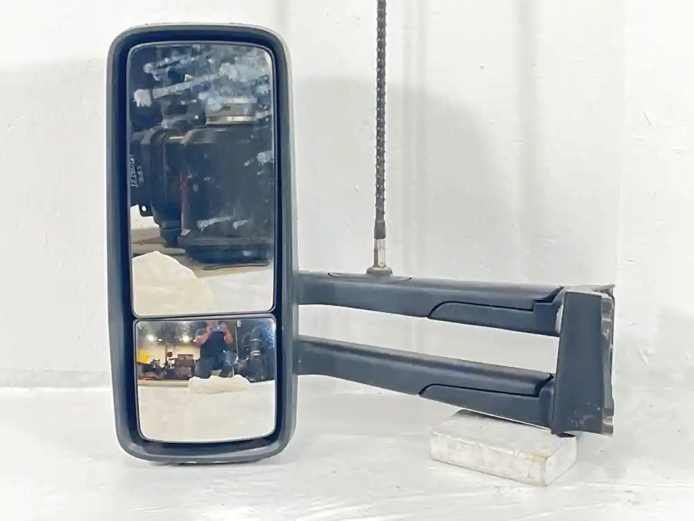 AM Autoparts Pair Of Chrome Side View Mirrors For Kenworth T680 2013-2019 – LH + RH, Direct Replacement, 10-Year Warranty