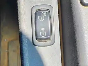 Used 2016 Mack CHU613 Door Electric Switch (Stock #P-509407)) Part Image