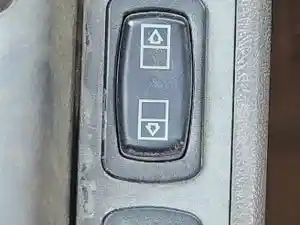 Used 2016 Mack CHU613 Door Electric Switch (Stock #P-509406)) Part Image