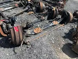 Used 2016 Western Star 5700 Front Axle, Complete (Stock #P-505657)) Part Image