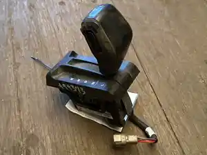 Used 2017 Eaton/Fuller FAOM-14810S-EC3 Automatic Shifter Assy (Stock #P-499373)) Part Image