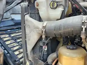 Used 2017 Freightliner Cascadia 113 Radiator (Stock #P-114010)) Part Image