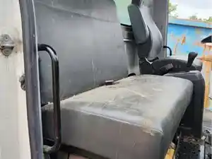 Used 2017 Hino 268 Seat (Stock #P-80534)) Part Image