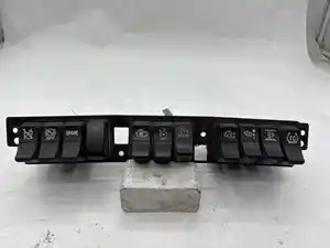 Used 2017 Kenworth T680 Combination Switch (Stock #P-496771)) Part Image