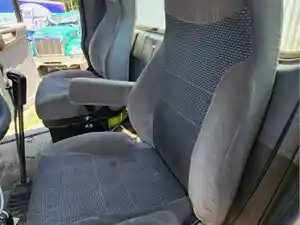 Used 2017 Peterbilt 365 Seat (Stock #P-105729)) Part Image