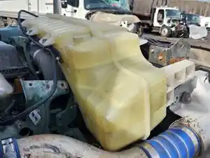 Used 2017 Volvo VNL Radiator Overflow Bottle (Stock #P-498112)) Part Image