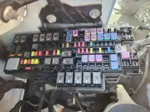 Used 2018 Ford F-750 Fuse Box (Stock #P-510903)) Part Image