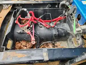 Used 2018 Freightliner Columbia 120 Glider Battery Box (Stock #P-503237)) Part Image