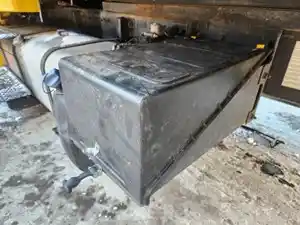 Used 2018 Freightliner M2 106 Battery Box Cover (Stock #P-495662)) Part Image