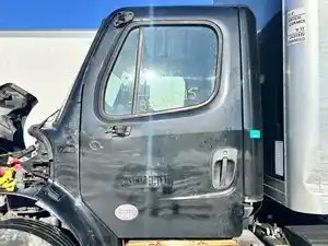 Used 2018 Freightliner M2 106 Door (Stock #P-491741)) Part Image