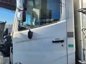 Used 2018 Hino 268 Cab (Stock #P-77015)) Part Image