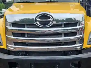 Used 2018 Hino 338 Grille (Stock #P-107164)) Part Image