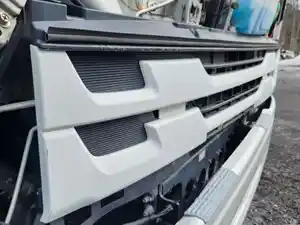 Used 2018 Isuzu FTR Grille (Stock #P-497466)) Part Image