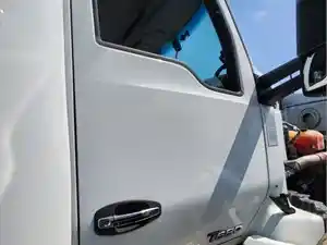 Used 2018 Kenworth T680 Door (Stock #P-86930)) Part Image