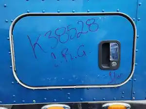 Used 2018 Kenworth W900 Access Door (Stock #P-103158)) Part Image