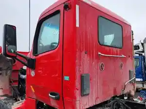 Used 2018 Peterbilt 567 Cab (Stock #P-497799)) Part Image