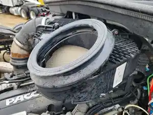 Used 2018 Peterbilt 579 Air Cleaner (Stock #P-504006)) Part Image